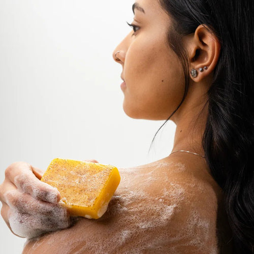 Sapone Illuminante Naturale – Limone, Curcuma e Acido Kojico